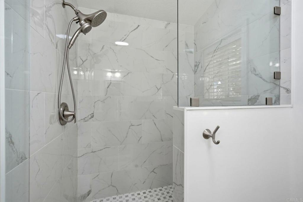 6493 Friendly Place Property Photo 35