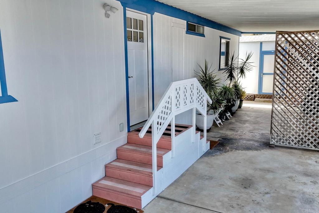 6493 Friendly Place Property Photo 38