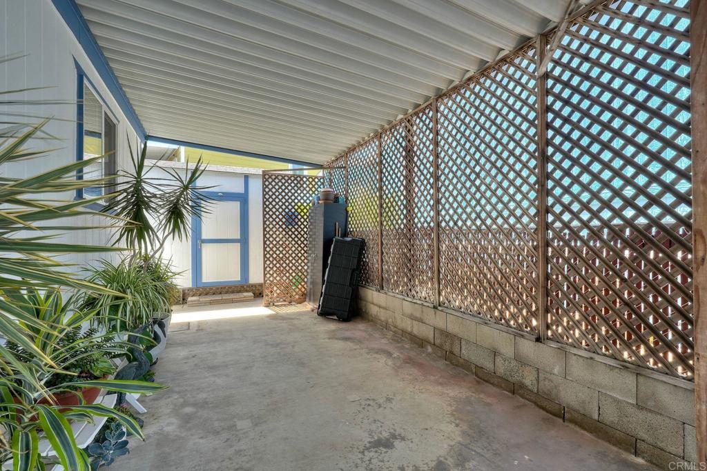 6493 Friendly Place Property Photo 53