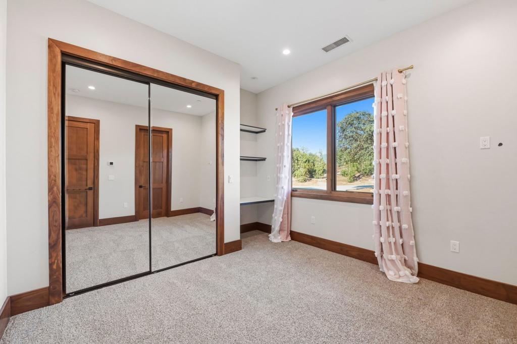 19576 Paradise Mountain Road Property Photo 40