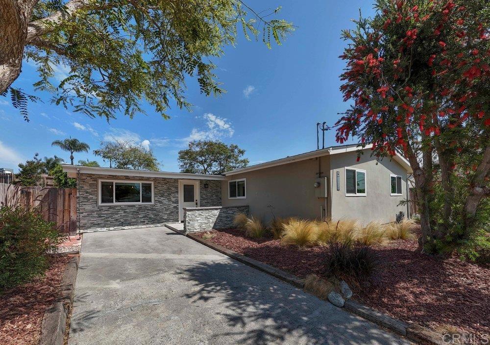5174 Acuna Street Property Photo 3