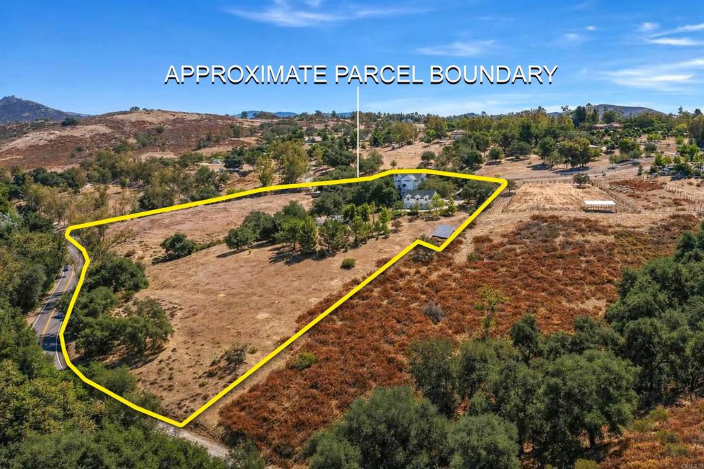 24665 Rancho Santa Teresa Drive Property Photo 4