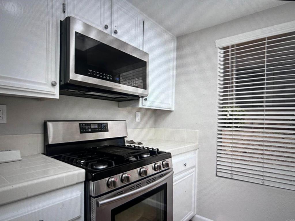 1001 Ficus Lane Property Photo 3