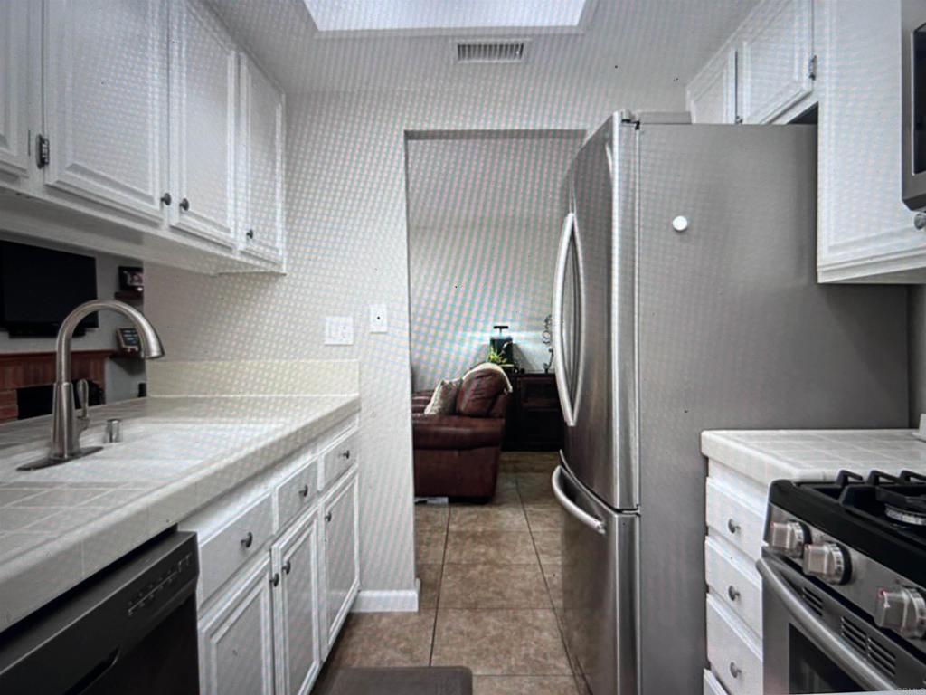 1001 Ficus Lane Property Photo 5