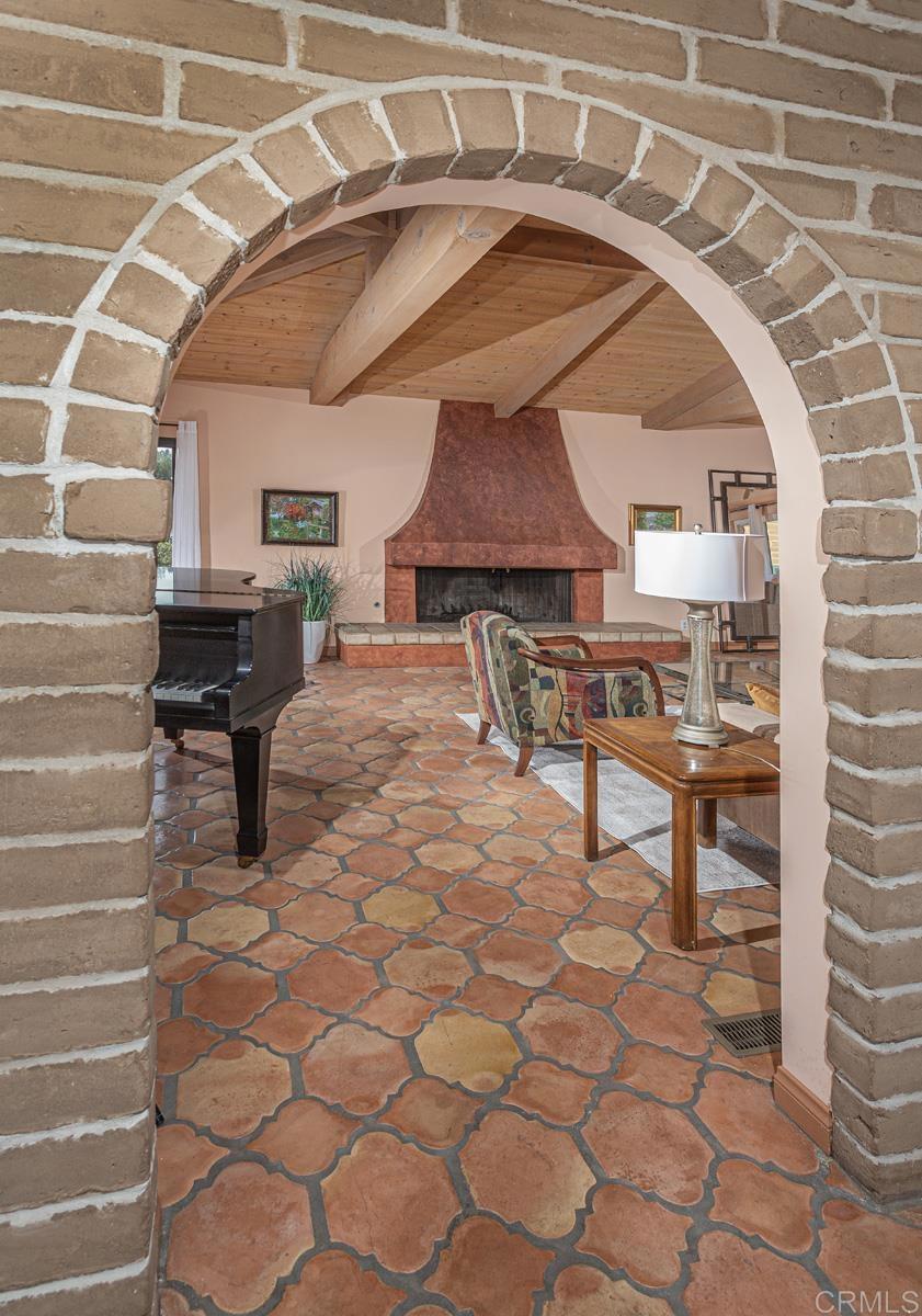 6678 Las Colinas Property Photo 5