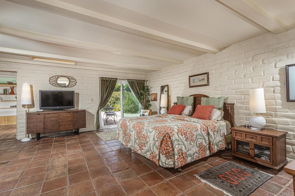 6678 Las Colinas Property Photo 17