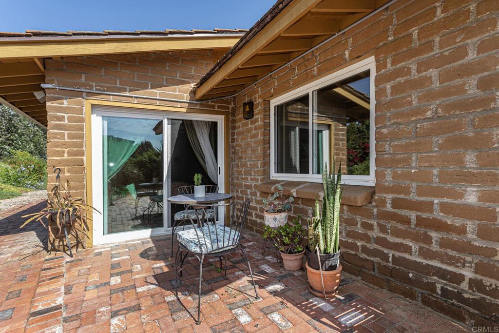 6678 Las Colinas Property Photo 28