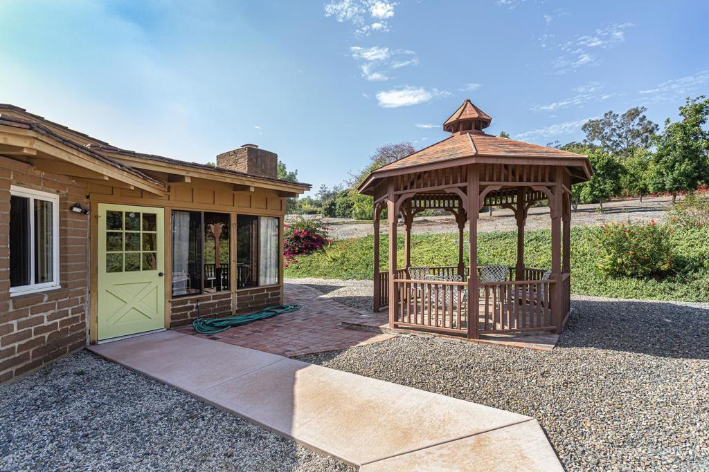 6678 Las Colinas Property Photo 30