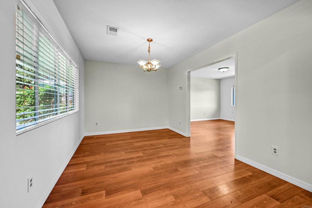 3495 Ridgecrest Dr. Property Photo 12