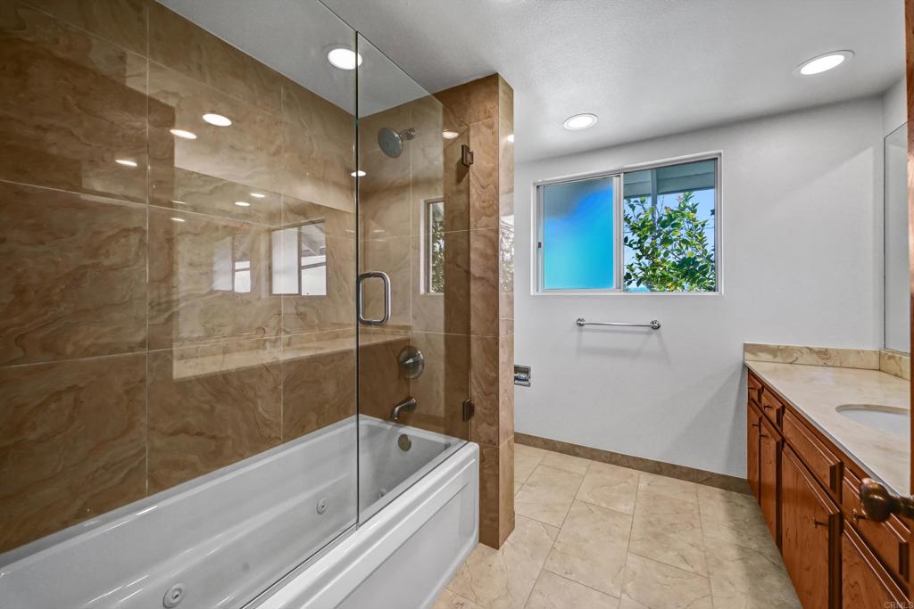 3495 Ridgecrest Dr. Property Photo 22