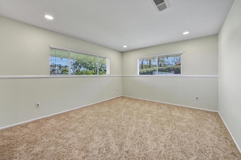 3495 Ridgecrest Dr. Property Photo 23