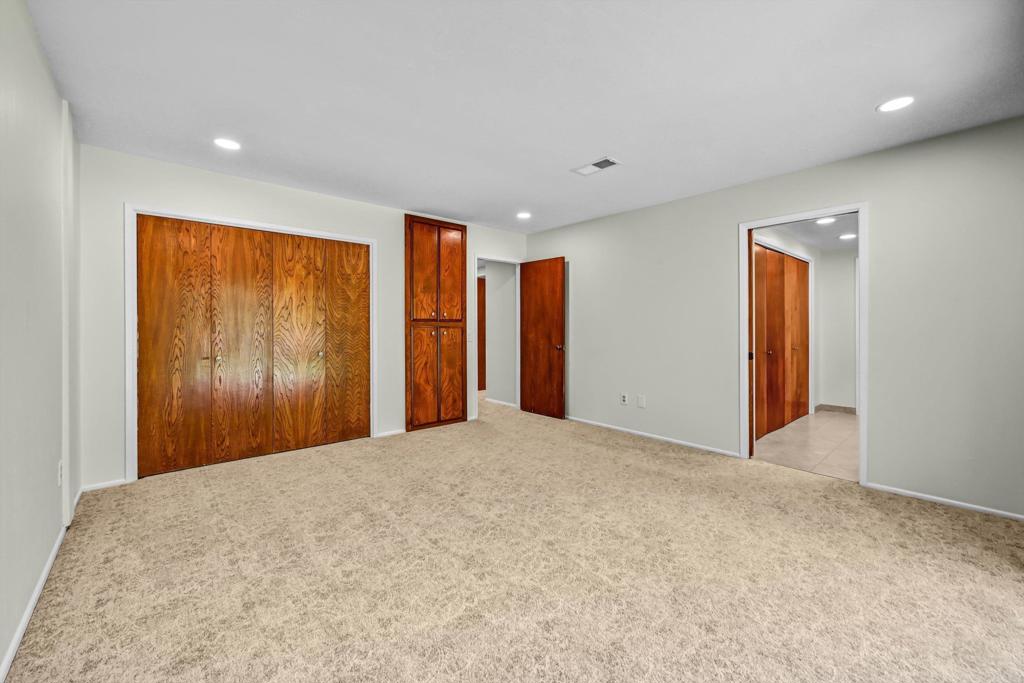 3495 Ridgecrest Dr. Property Photo 27