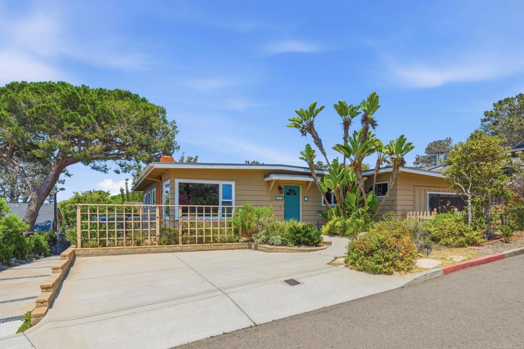 446 15th Street Property Photo 3