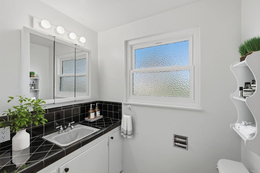 446 15th Street Property Photo 17