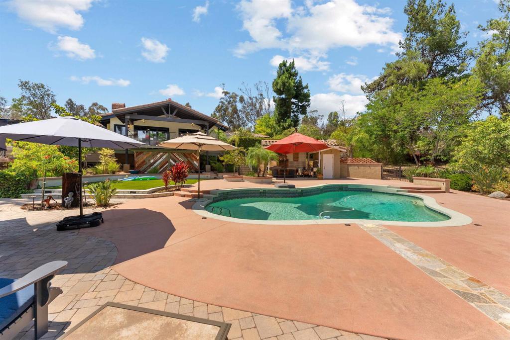 15321 Via Molinero Property Photo