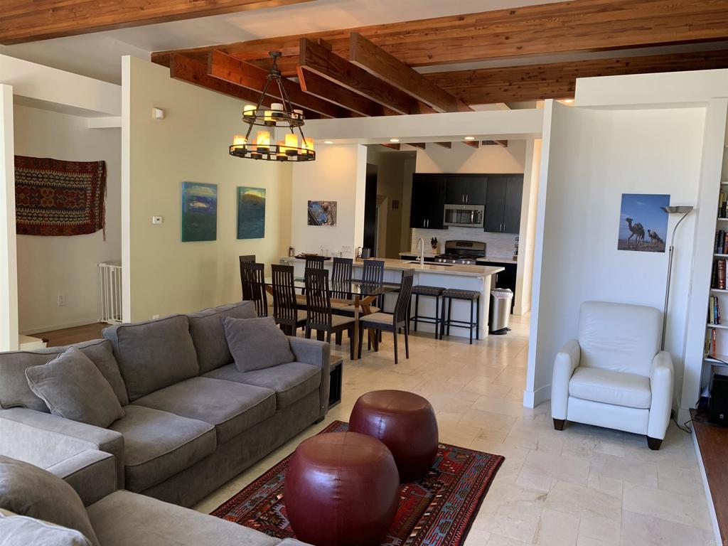 605 Bonair Place Property Photo 1