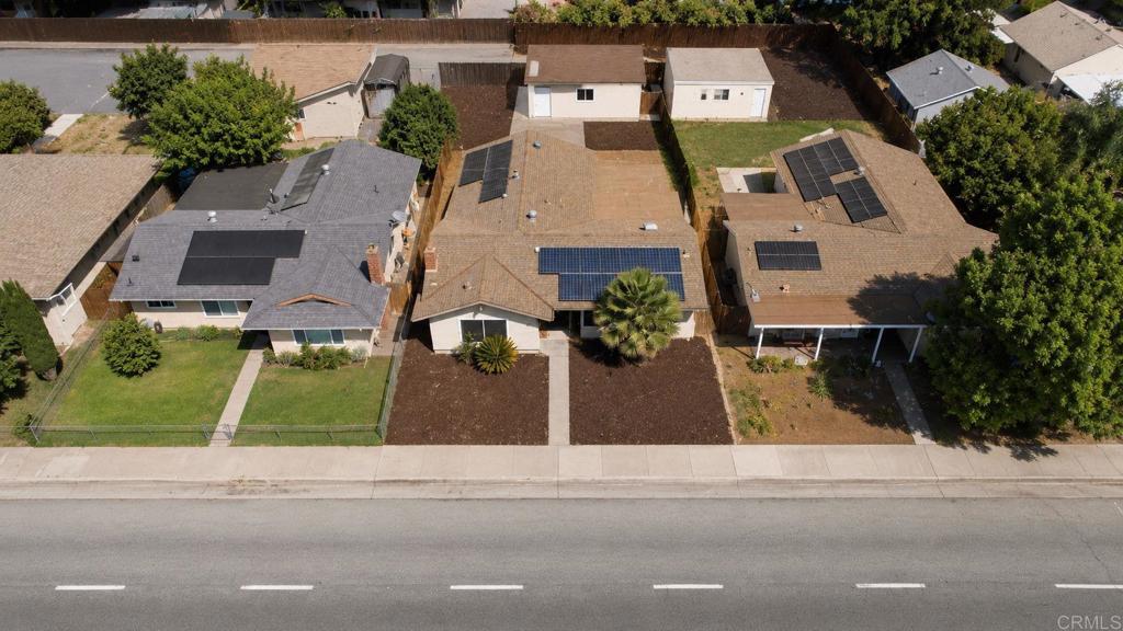 1682 E Washington Avenue Property Photo 1