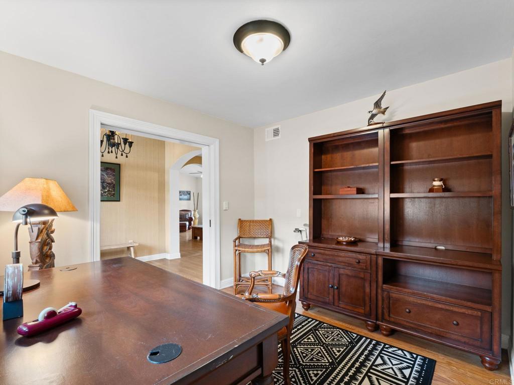 890 Passiflora Avenue Property Photo 34