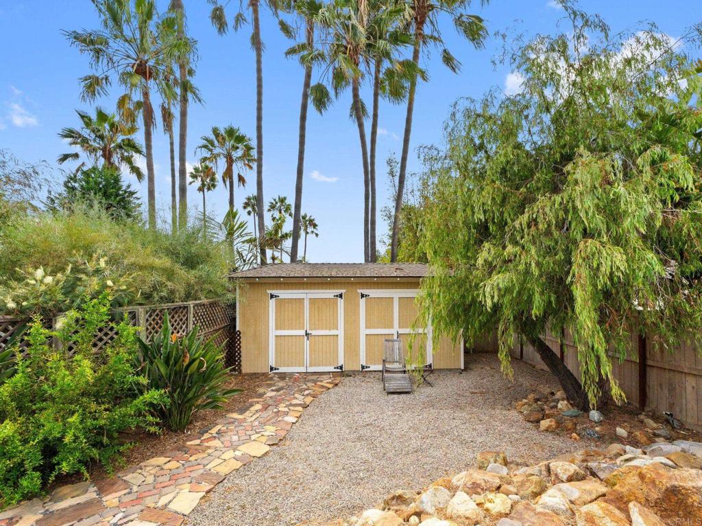890 Passiflora Avenue Property Photo 48