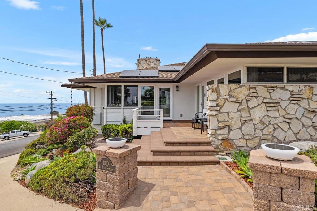 1010 La Jolla Rancho Rd Property Photo 1