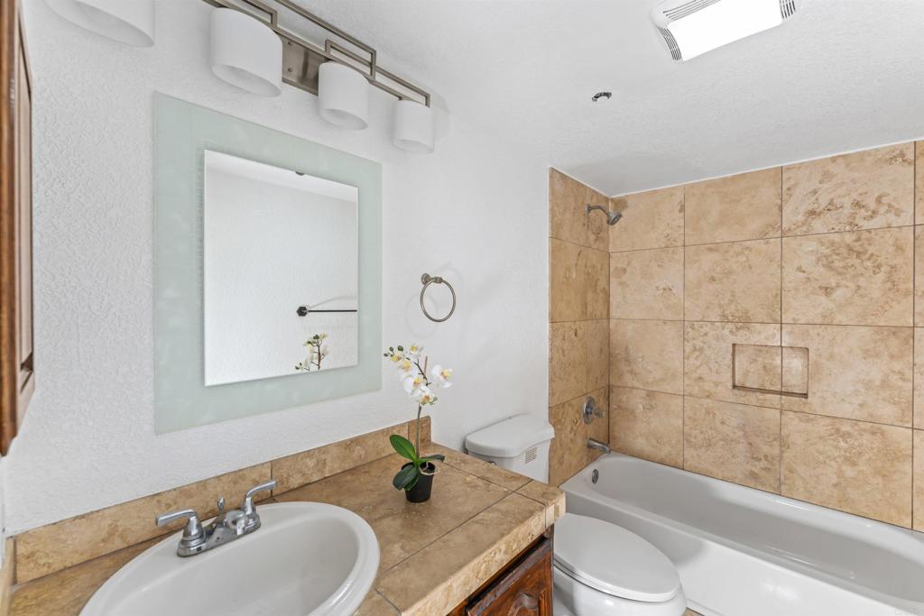 390 E Madison Avenue H Property Photo 10