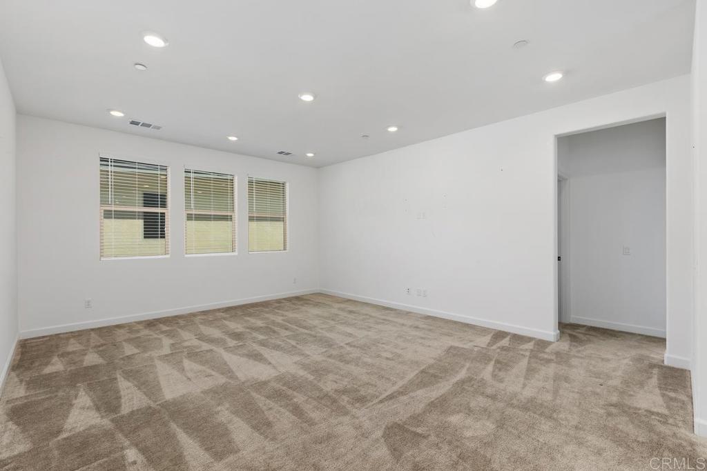 702 Westbrook Loop Property Photo 12