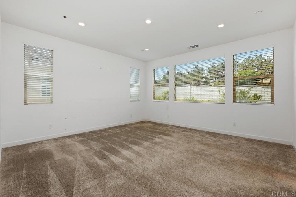 702 Westbrook Loop Property Photo 21
