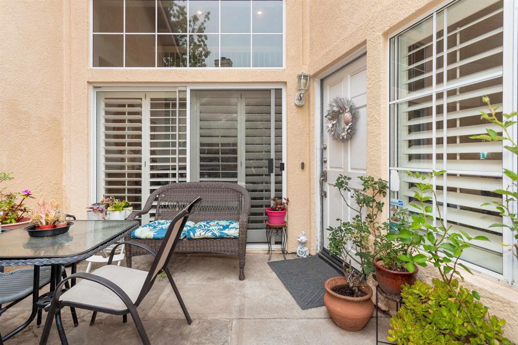 72 Nightingale Drive Property Photo 2