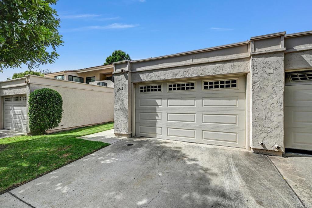 17742 Villamoura Drive Property Photo 4