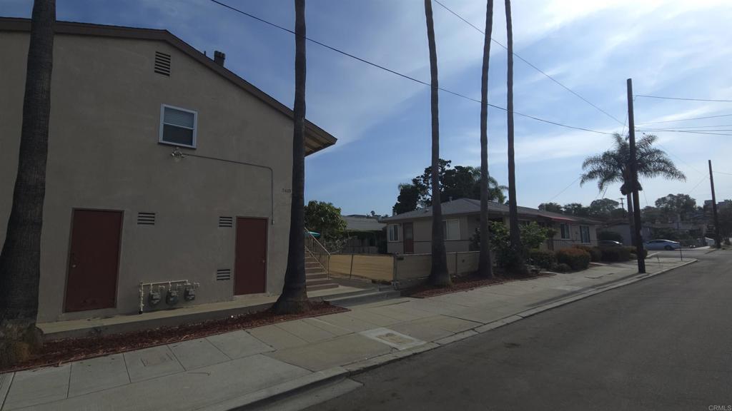 4104 Arizona Street Property Photo 5