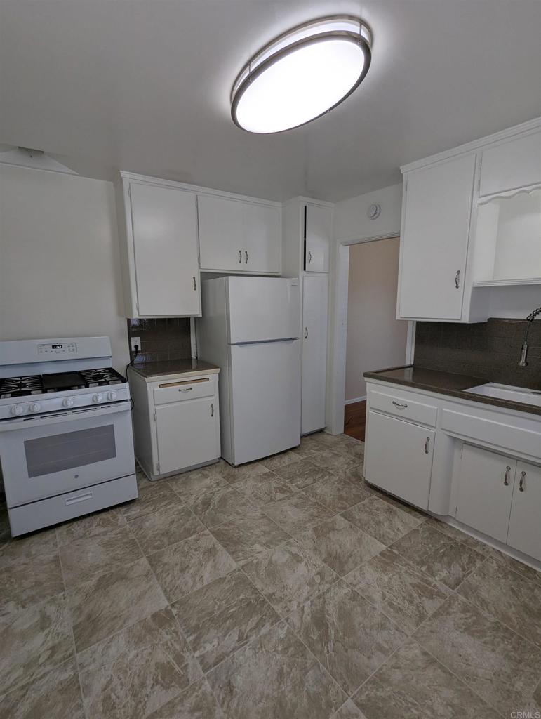 4104 Arizona Street Property Photo 12