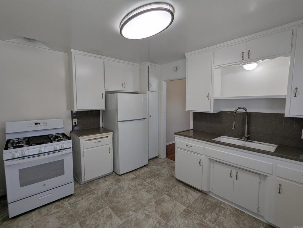 4104 Arizona Street Property Photo 13