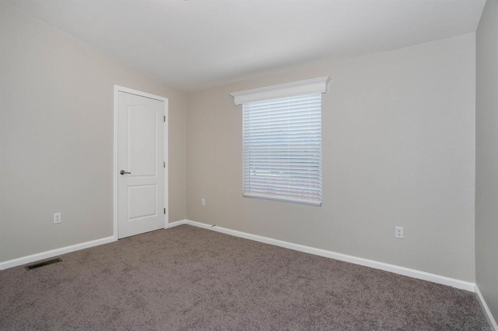 18374 Oleander Avenue Property Photo 11