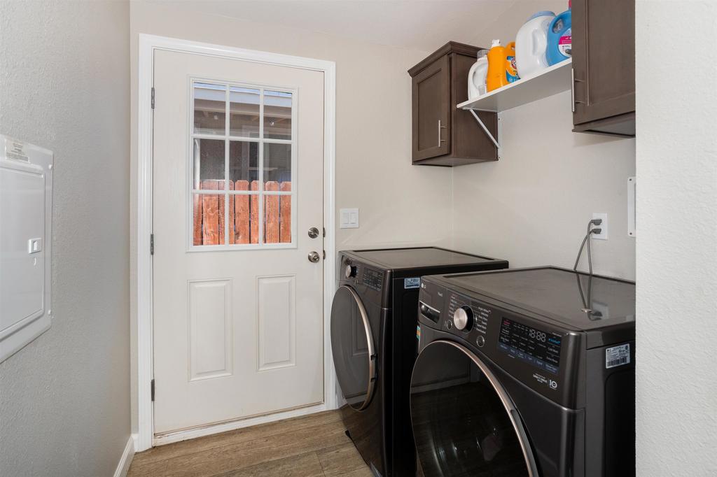 18374 Oleander Avenue Property Photo 17