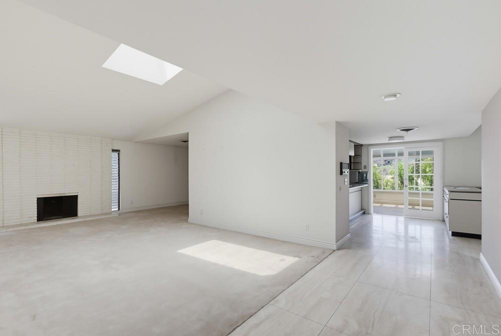 31122 Old River Road Property Photo 12