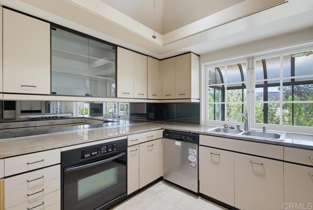 31122 Old River Road Property Photo 18