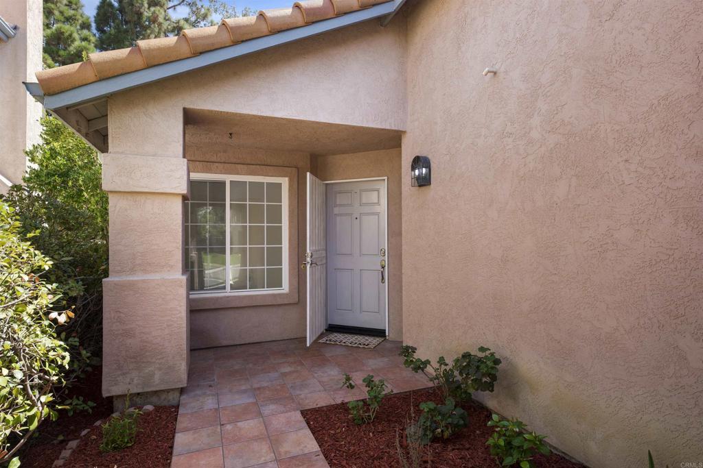 1721 Corte Viejo Property Photo 2