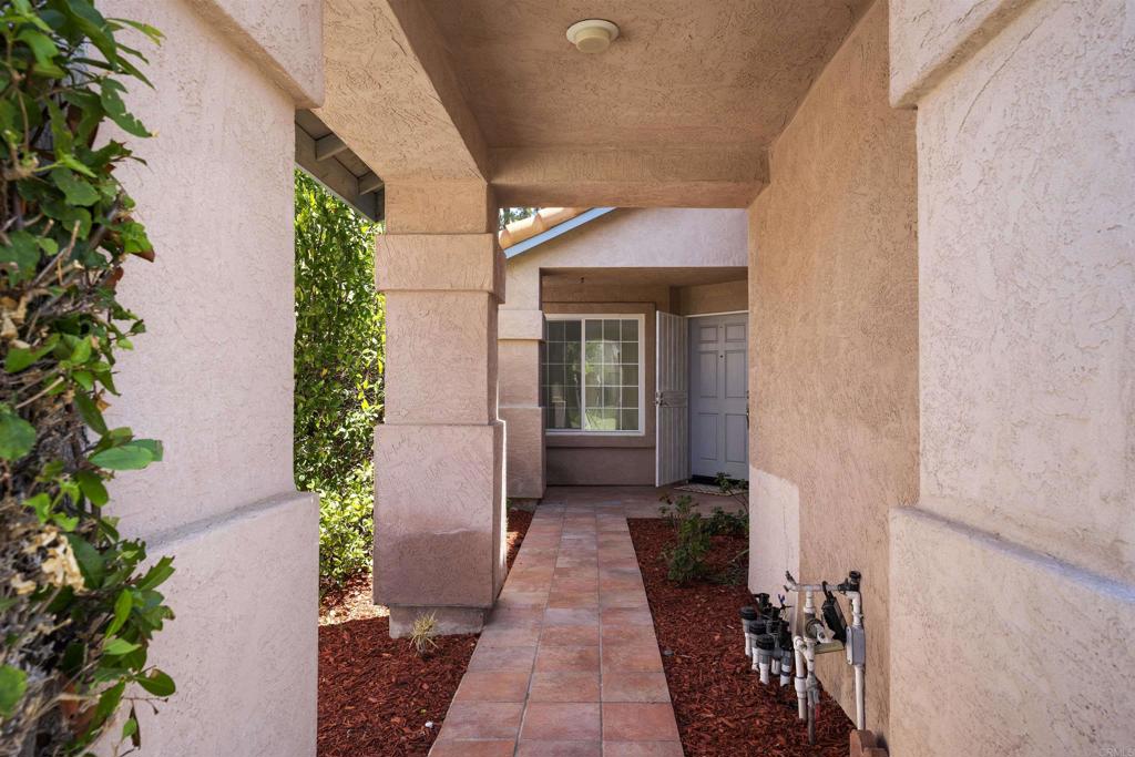 1721 Corte Viejo Property Photo 3