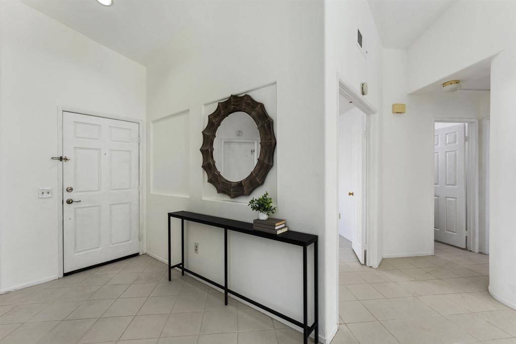 1721 Corte Viejo Property Photo 4