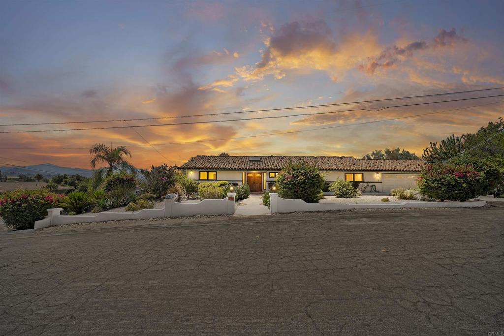 141 Helen Way Property Photo 2