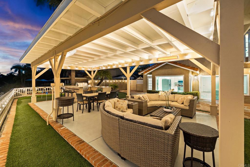3361 Par Dr Property Photo 4