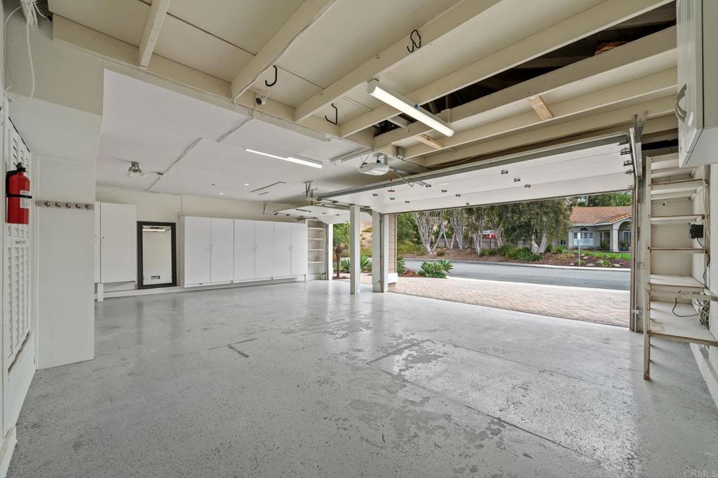 3361 Par Dr Property Photo 56