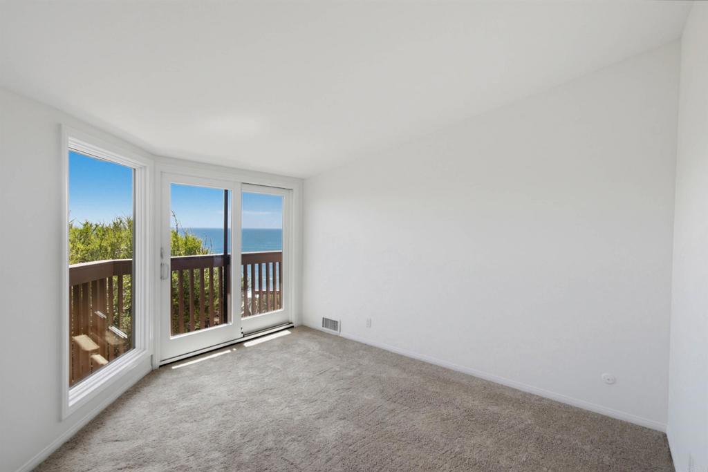 1660 62 Neptune Avenue Property Photo 17