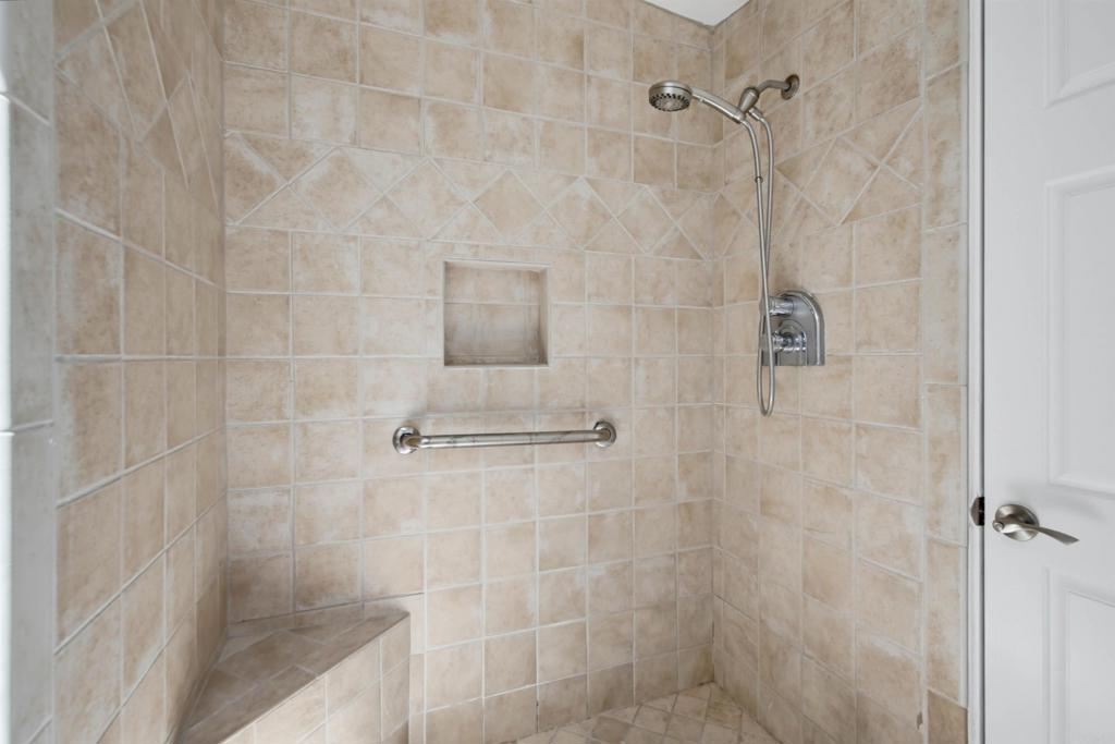 1660 62 Neptune Avenue Property Photo 19