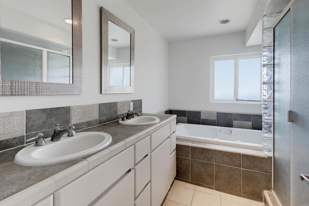 1660 62 Neptune Avenue Property Photo 23