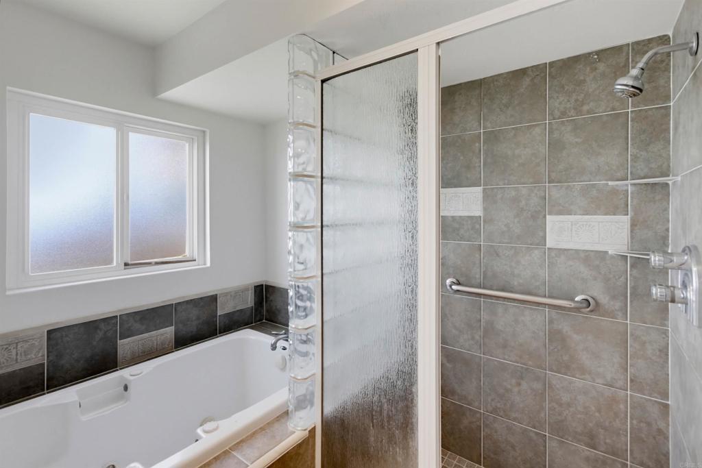 1660 62 Neptune Avenue Property Photo 25