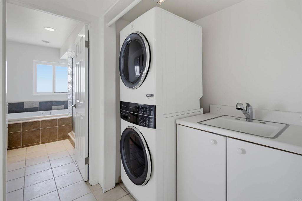 1660 62 Neptune Avenue Property Photo 26