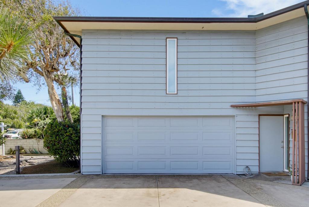 1660 62 Neptune Avenue Property Photo 38