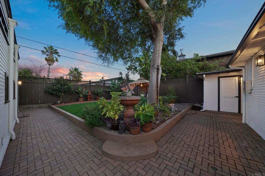 1729 Bancroft Street Property Photo 32