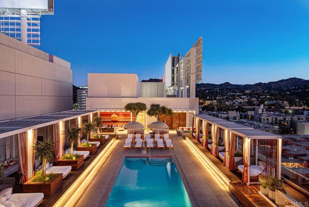 6250 Hollywood Boulevard 12h Property Photo 17